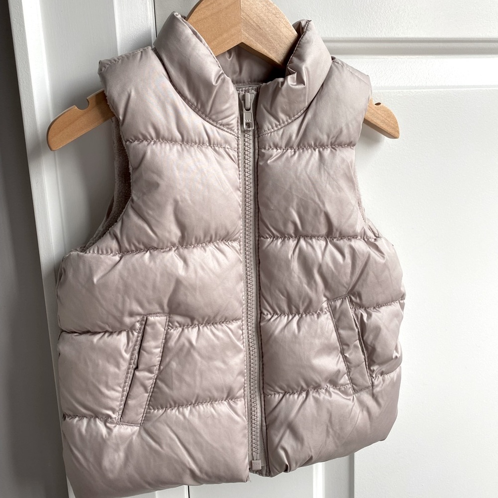 Old Navy - Champagne colored Puffer vest w/ Fleece Lining - Size: 12-18 Months